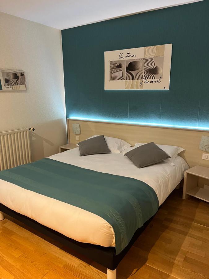 Etesia Otel Feurs Dış mekan fotoğraf