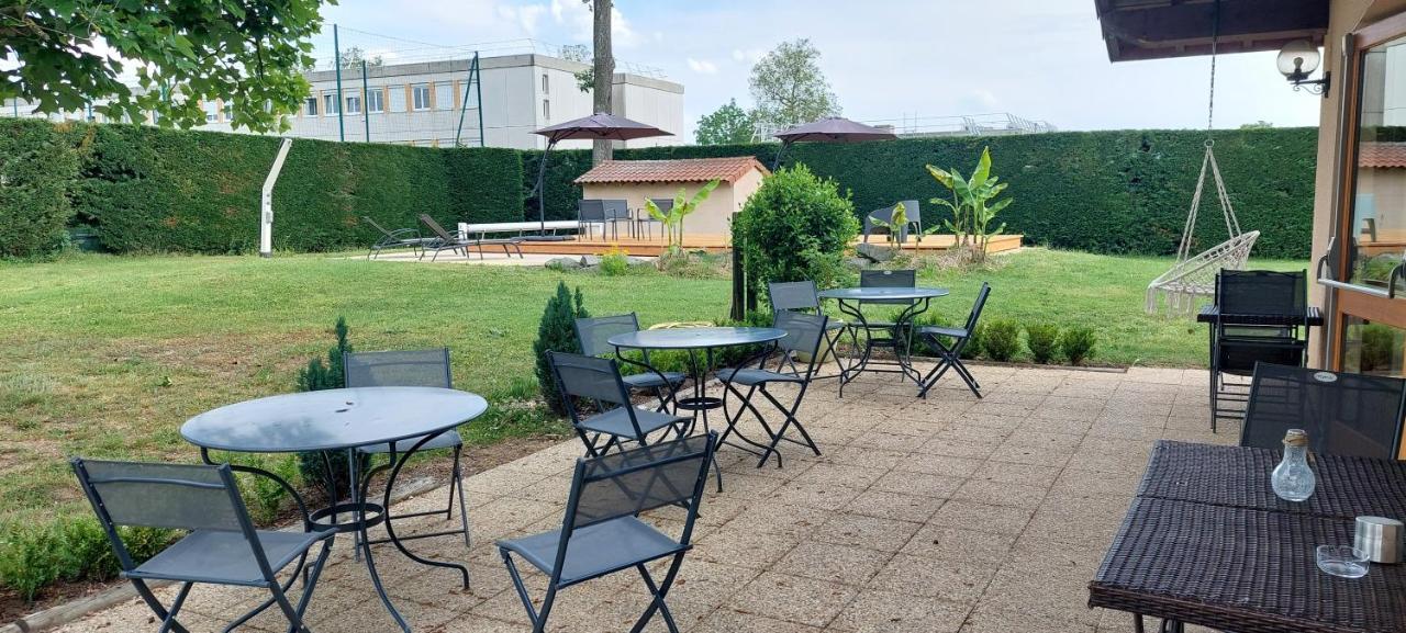 Etesia Otel Feurs Dış mekan fotoğraf